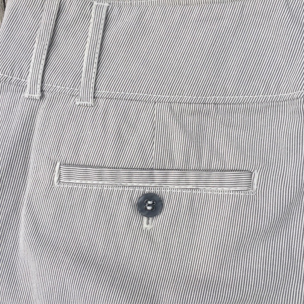 New York & Company Pinstripe-type shorts - Picture 5 of 7